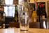 Vaso oficial Stowford Press estilo pub clásico con capacidad de 500 ml (pinta europea).
Muestra el logotipo de la prensa tradicional y la promesa de manzanas 100% prensadas en casa.