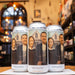 Evil Twin Corner of George Street and Shawmut, una New England IPA de 7.2% ABV, fruto de la colaboración entre Evil Twin Brewing NYC y Trillium Brewing. Esta NEIPA ofrece intensas notas cítricas de naranja y pomelo, complementadas por sabores de melón, lichi y un toque de miel dulce, con un cuerpo cremoso. Ideal para maridar con mariscos, comida picante o ensaladas frescas.