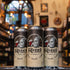 Lata de Kozel Dark, una Dark Lager checa de la cervecería Velkopopovický Kozel. Con un ABV de 3.8%, presenta un color caoba profundo y espuma cremosa. Ofrece aromas de malta tostada, caramelo y un toque de café. Su sabor es dulce y suave, con un ligero amargor y un final limpio. Ideal para maridar con carnes asadas, quesos maduros y postres de chocolate. Su diseño refleja tradición y suavidad.
