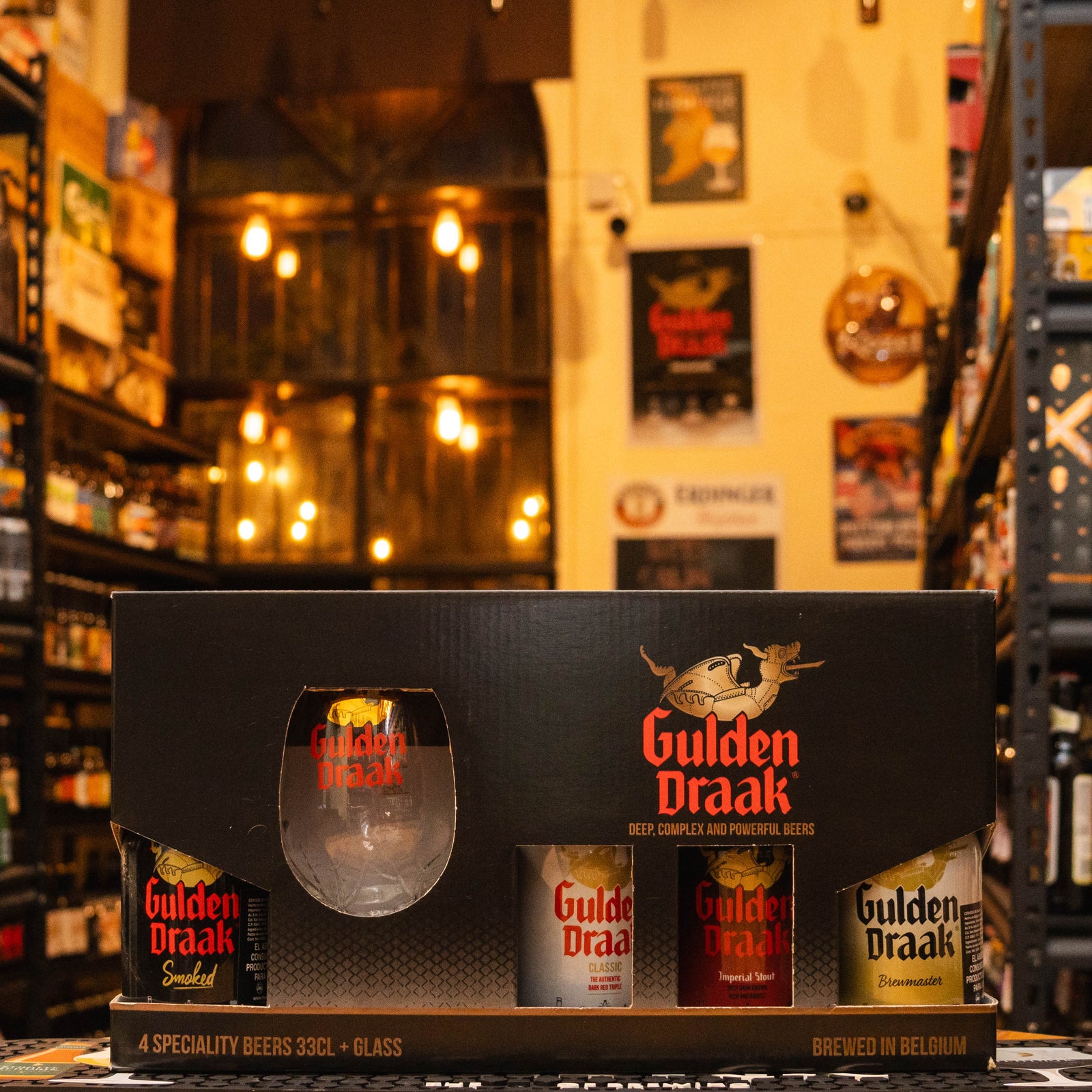 Giftpack Gulden Draak con 4 cervezas belgas de 330 ml y copa oficial de 500 ml