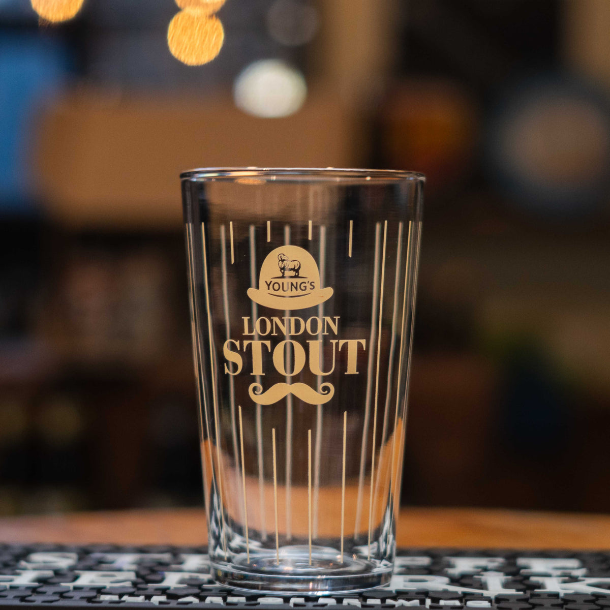 Young's - Vaso London Stout 355ml- BruselasBeer